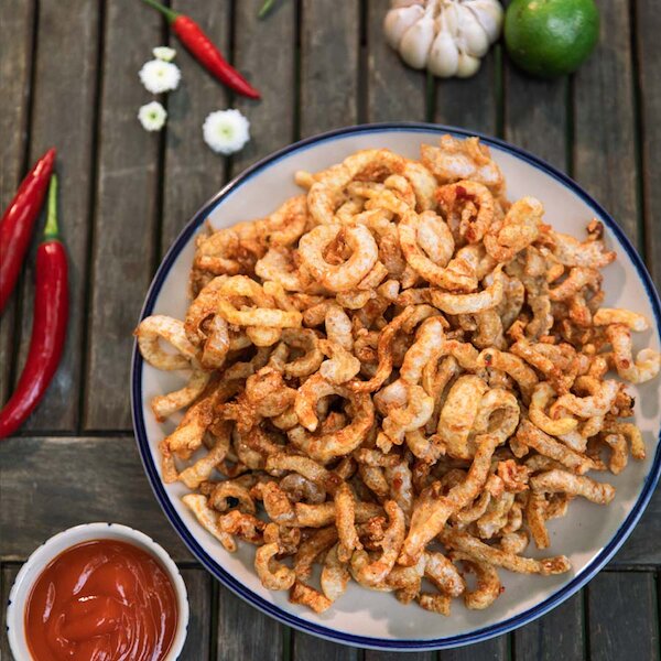 Tại sao chiên da heo bị cứng?