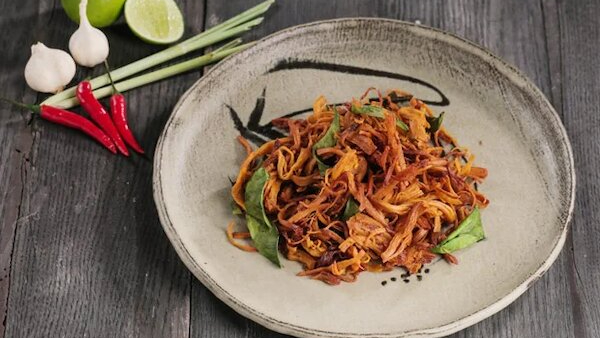 cách làm khô gà bằng nồi chiên không dầu