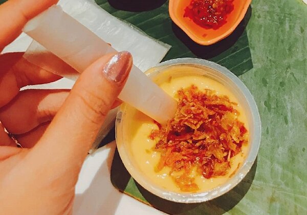 Sốt bơ trứng sa tế