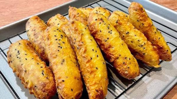 Hâm nóng chuối chiên bằng nồi chiên không dầu