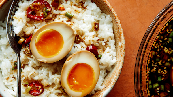 cách làm trứng ngâm tương lòng đào