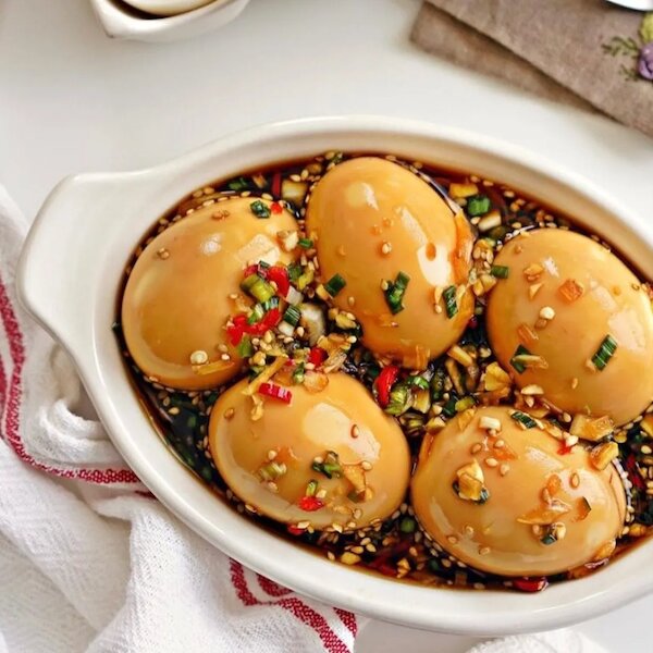 Trứng ngâm tương cung cấp bao nhiêu dinh dưỡng?