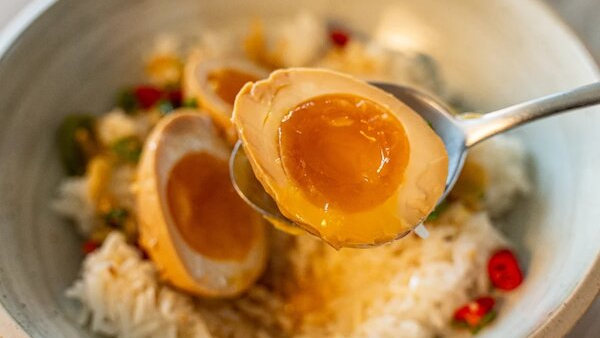 trứng ngâm tương bao nhiêu calo