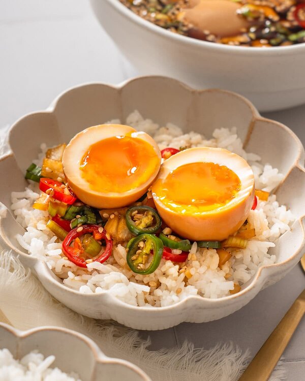 Dấu hiệu nhận biết trứng ngâm tương bị hỏng